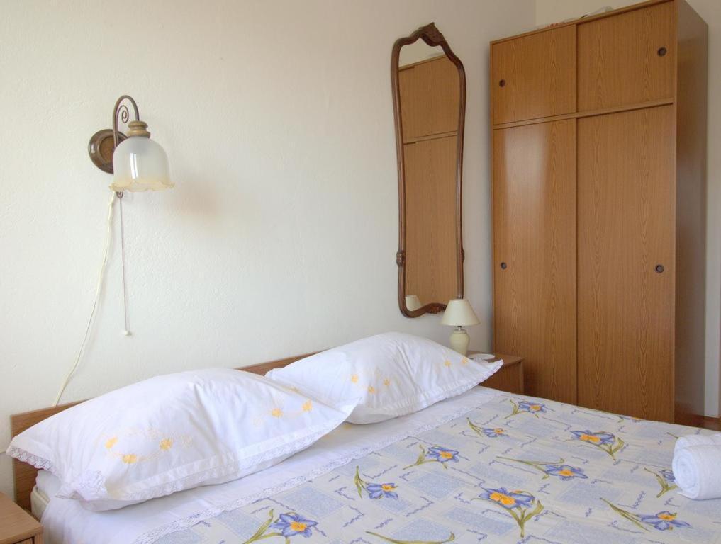 Apartmani Neda Kali Exterior photo